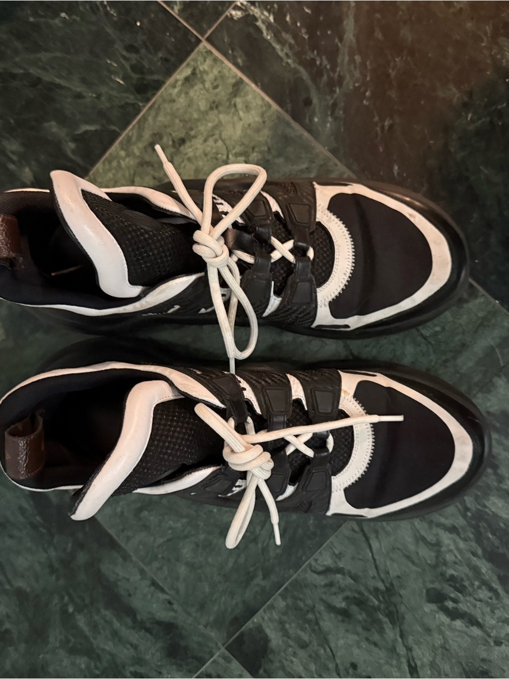 Authentic Louis Vuitton Archlite Sneaker - Picture 6 of 6